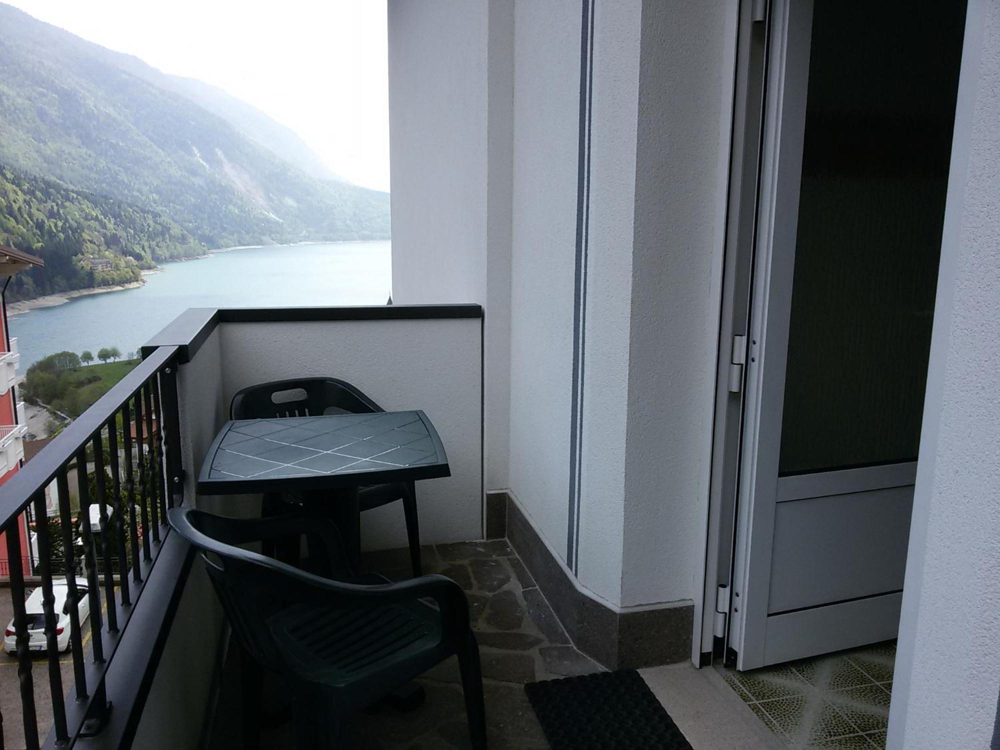Casa Maria Apartment Molveno Ruang foto
