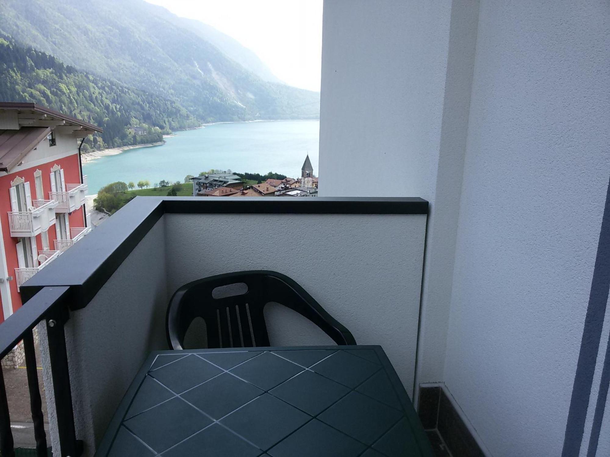 Casa Maria Apartment Molveno Ruang foto